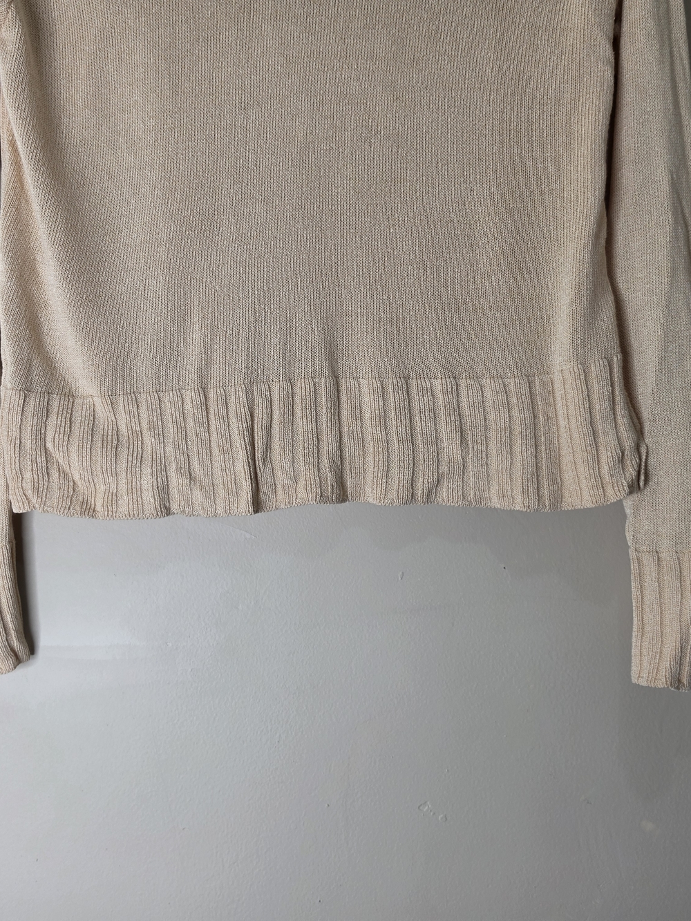 Ann Taylor LOFT Beige Knit Sweater Ruffle Hem Size S Soft Lightweight - Picture 4 of 13